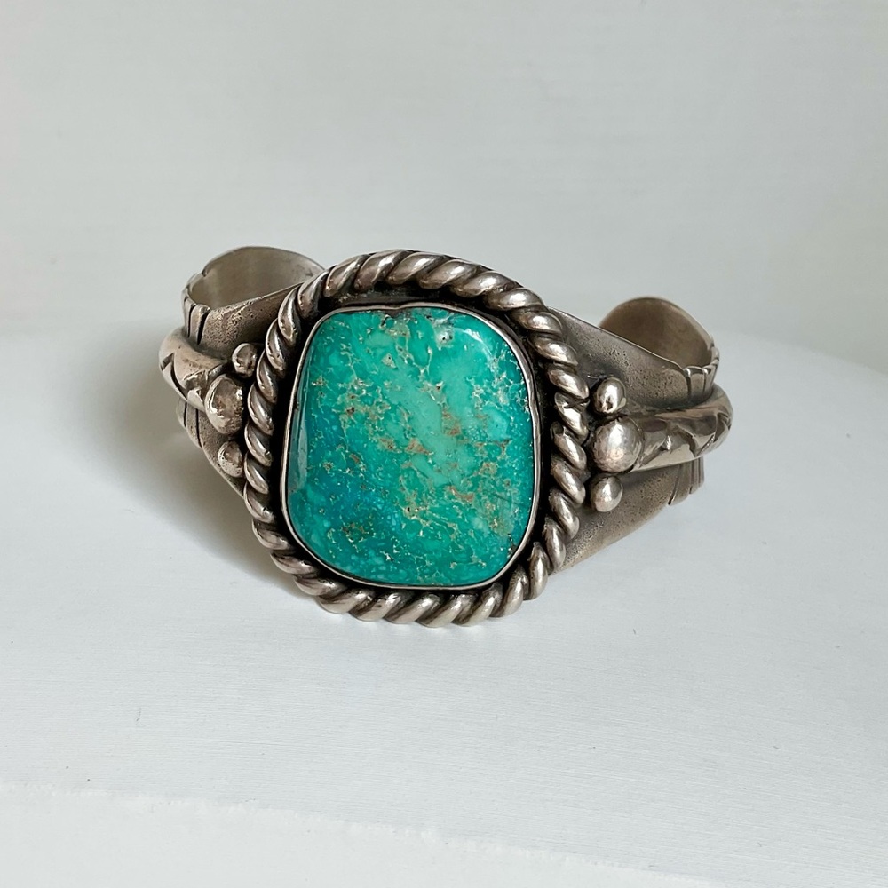 SOLD ❤️ Navajo 1950’s sterling silver turquoise cuff